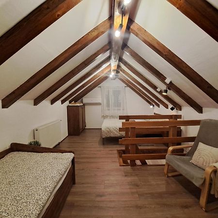Guest House Emanuela Szluin Kültér fotó