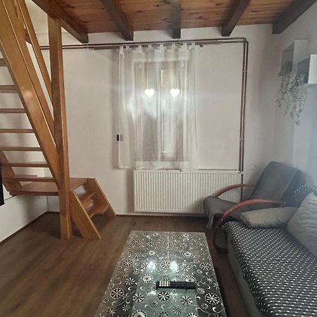 Guest House Emanuela Szluin Kültér fotó