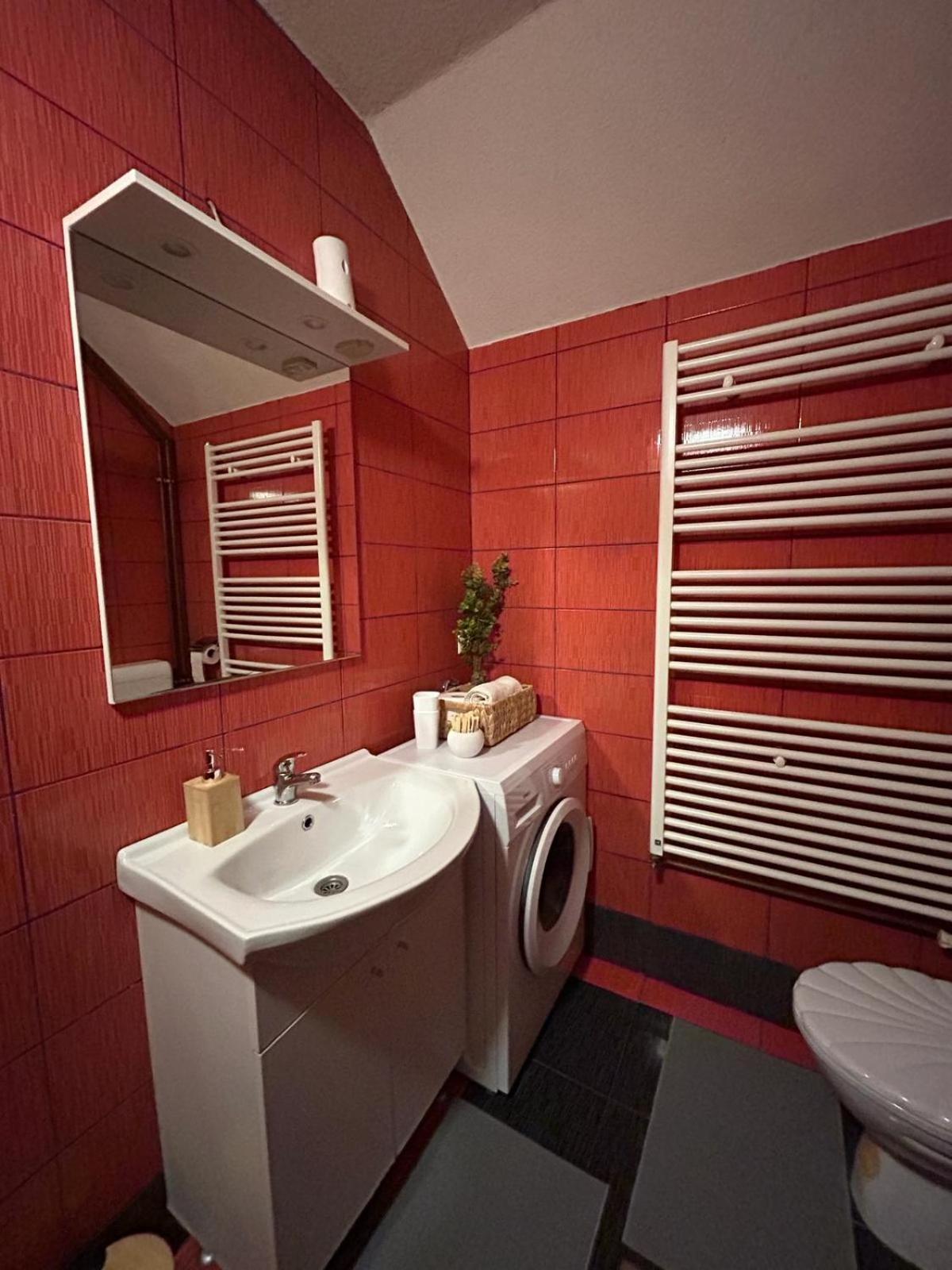 Guest House Emanuela Szluin Kültér fotó