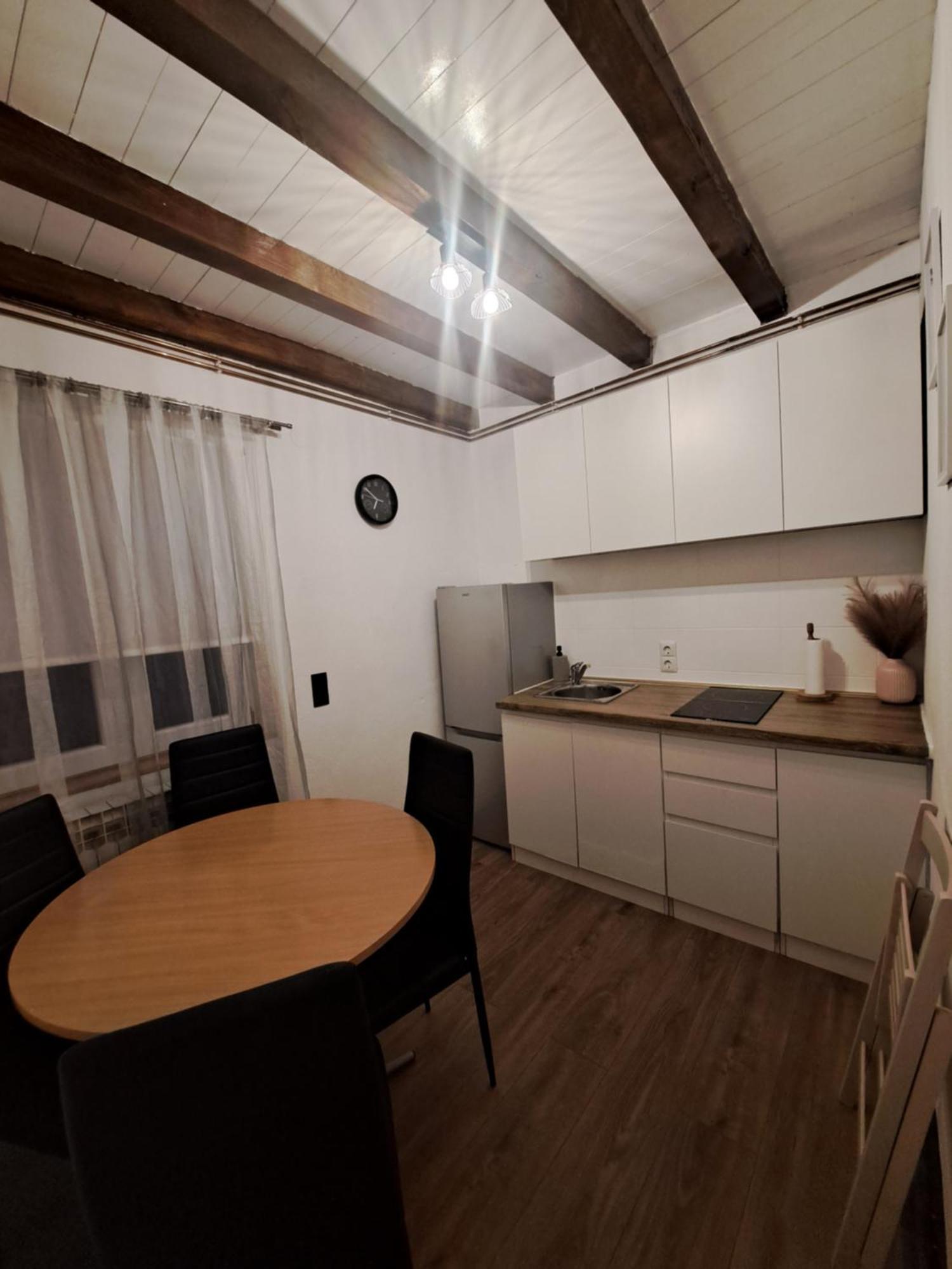 Guest House Emanuela Szluin Kültér fotó