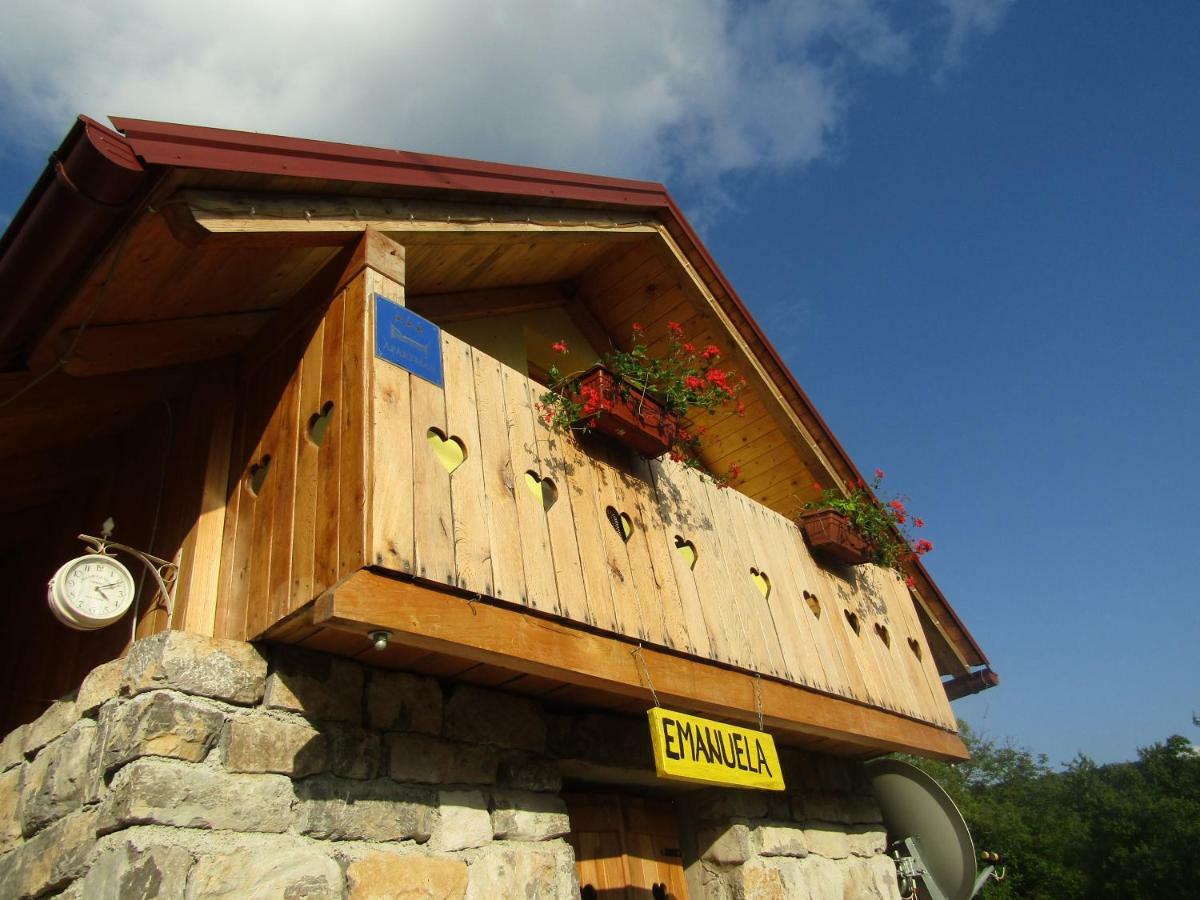 Guest House Emanuela Szluin Kültér fotó